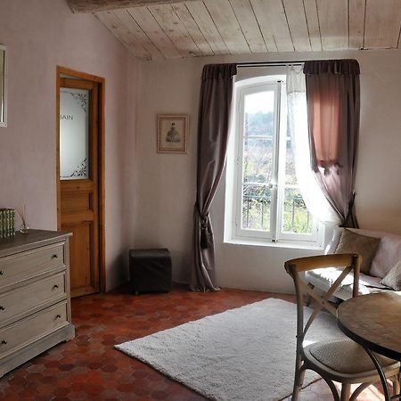 Le Mas En Provence Bed and Breakfast Entrechaux Exteriör bild