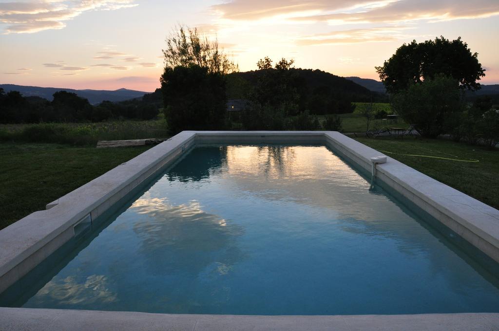 Le Mas En Provence Bed and Breakfast Entrechaux Exteriör bild