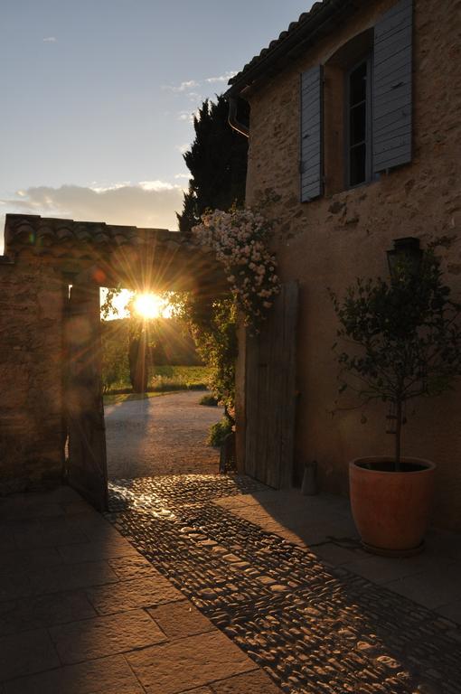 Le Mas En Provence Bed and Breakfast Entrechaux Exteriör bild