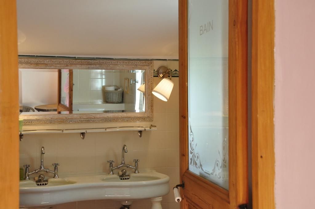 Le Mas En Provence Bed and Breakfast Entrechaux Rum bild