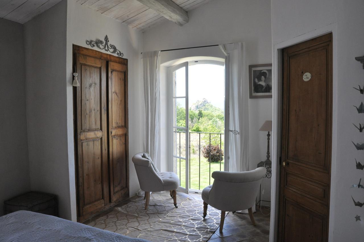 Le Mas En Provence Bed and Breakfast Entrechaux Exteriör bild